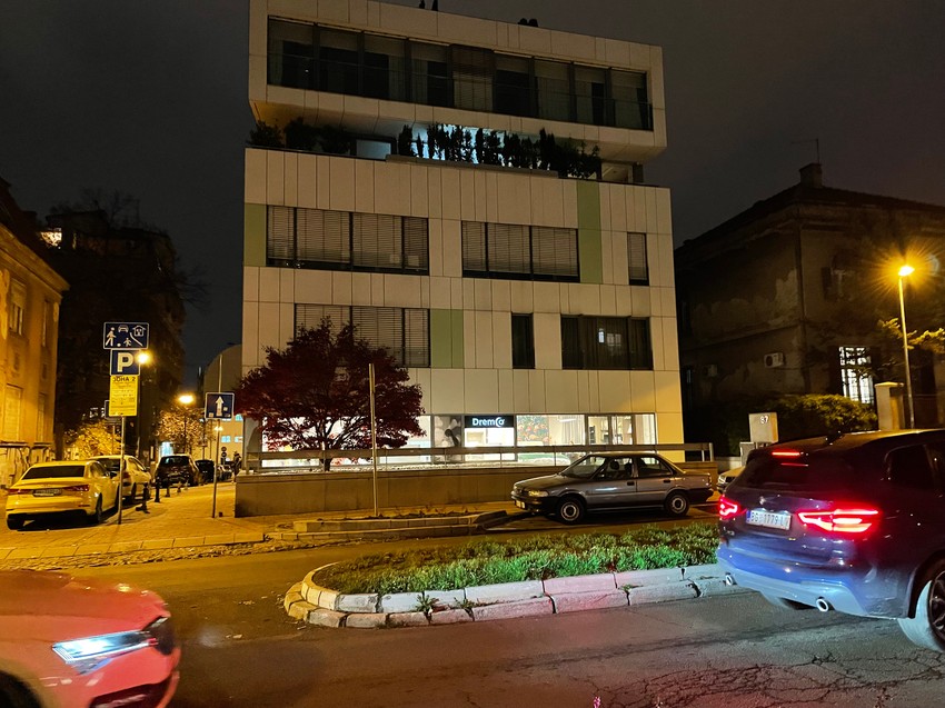 Ana Bekuta zgrada na Vračaru