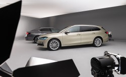 Nowa Skoda Superb na rynku. Cena? Ma świetny styl i rekordowy bagażnik