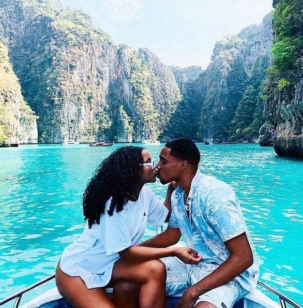 romance in travel