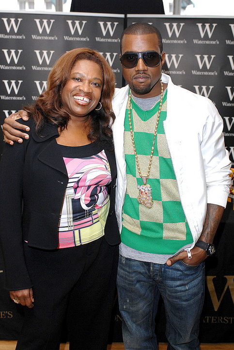 Zagraniczne gwiazdy z mamami na czerwonym dywanie: Kanye West i Donda West