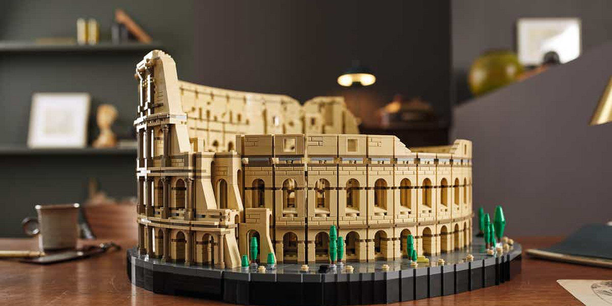 Model ruin Koloseum składa się z ponad 9000 klocków Lego. To największy zestaw w historii.