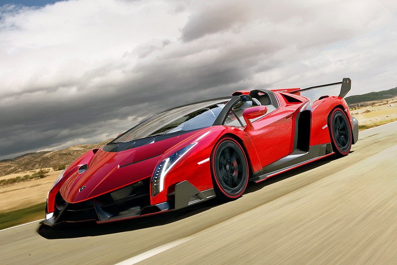 5. Lamborghini Veneno Roadster – 3,8 mln dolarów