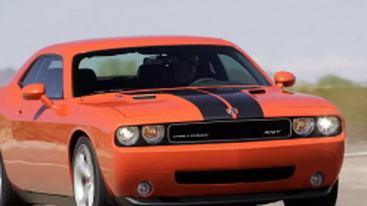 Chicago 2008: Dodge Challenger SRT8 w akcji (video)