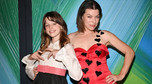 Mila Jovovich z córką na gali amfAR w Los Angeles