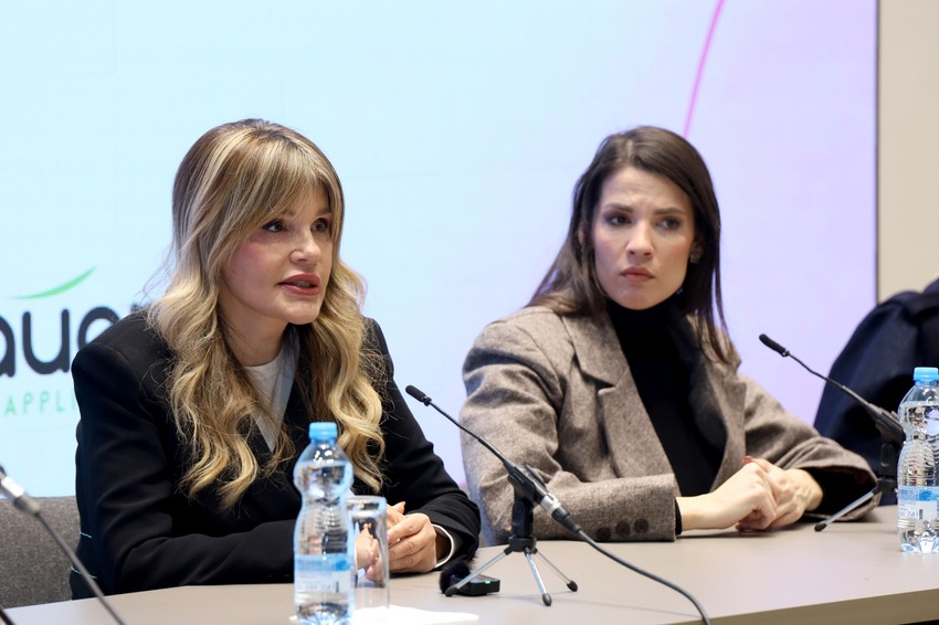 Nijedna mama nije sama