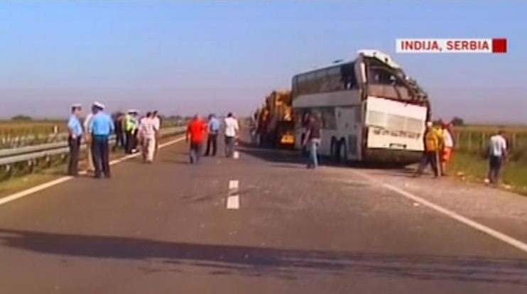 INDIJA TRAGEDIA BUSA