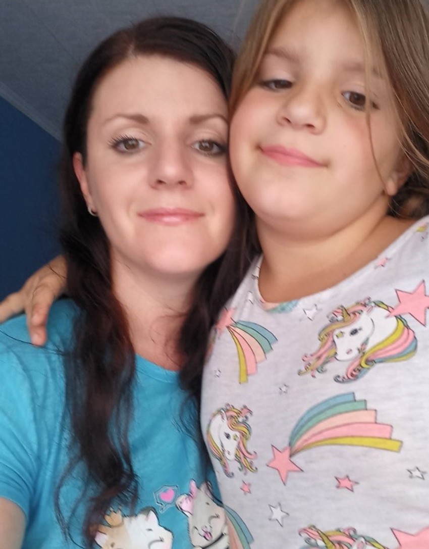 Ivana i Elena Nikolić