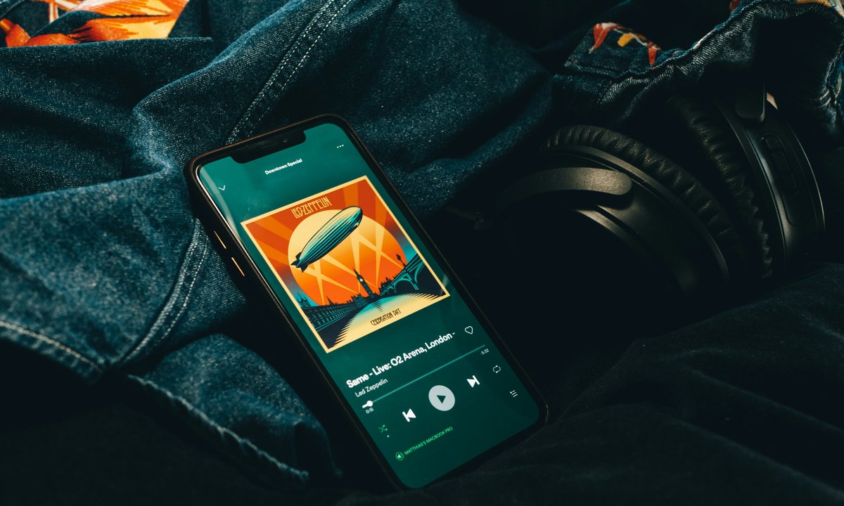 Spotify wprowadza opcję czatu. Serwis chce na dłużej zatrzymać użytkowników