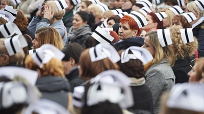 GDAŃSK PROTEST PIELĘGNIAREK I POŁOŻNYCH