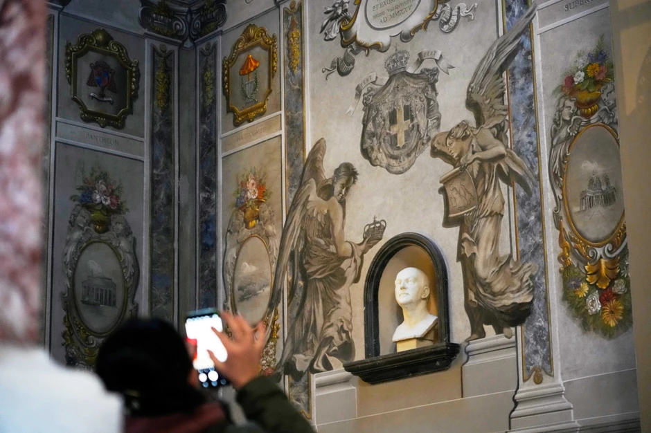 Anđeo sa likom Đorđe Meloni