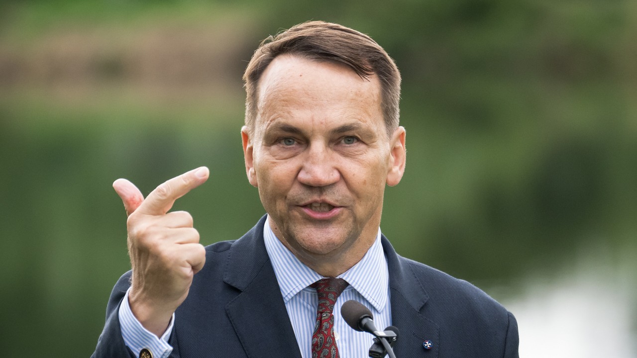 Radosław Sikorski odpowiada Sławomirowi Mentzenowi. "To trudniejsze niż tabliczka mnożenia"