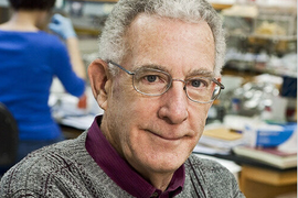 Čuveni doktor 30 godina istraživao RAK i tvrdi da se može SPREČITI UZ PRIDRŽAVANJE OVIH 7 PRAVILA: "Kancer je rezultat NAČINA ŽIVOTA, a ne genetike"