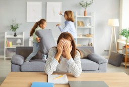 pułapka w 800 plus. zus kontroluje wypłaty. rodzice będą musieli oddać pieniądze