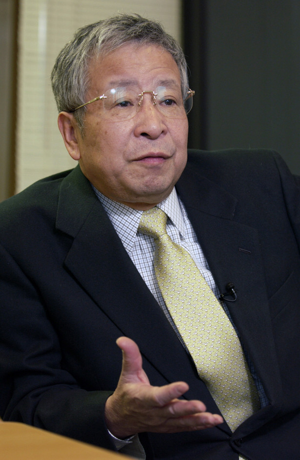 Eisuke Sakakibara, były wysoki urzędnik japońskiego ministerstwa finansów