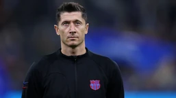 robert lewandowski w cztery lata zarobi 444,8 mln zł. hiszpanie podliczyli polaka
