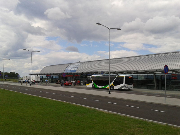 NiK ujawnia machlojki przy budowie lotniska w Modlinie
