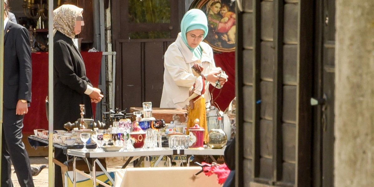 Emine Erdogan robi zakupy na warszawskim Kole