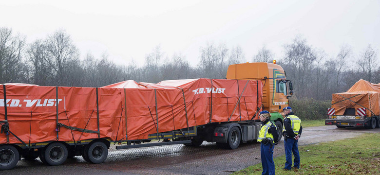 Ostatni transport ze szczątkami malezyjskiego boeinga w Polsce