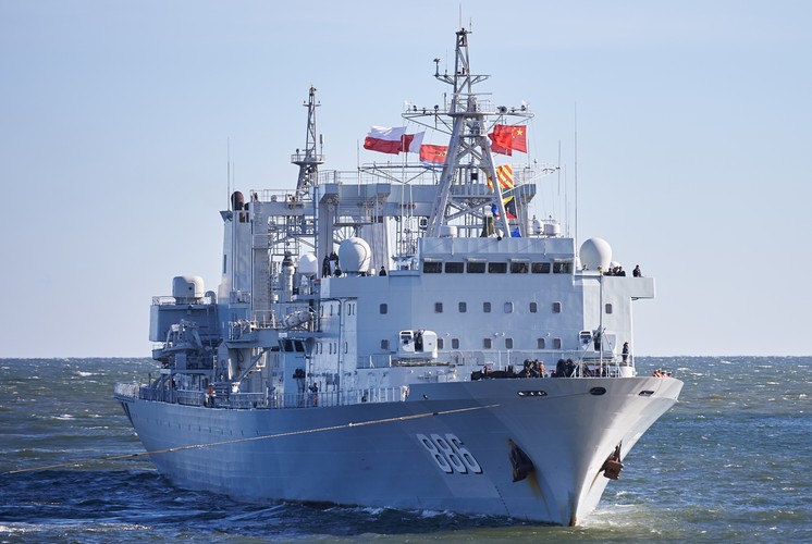 Chińskie okręty wpłynęły do gdyńskiego portu, PAP/Adam Warżawa,