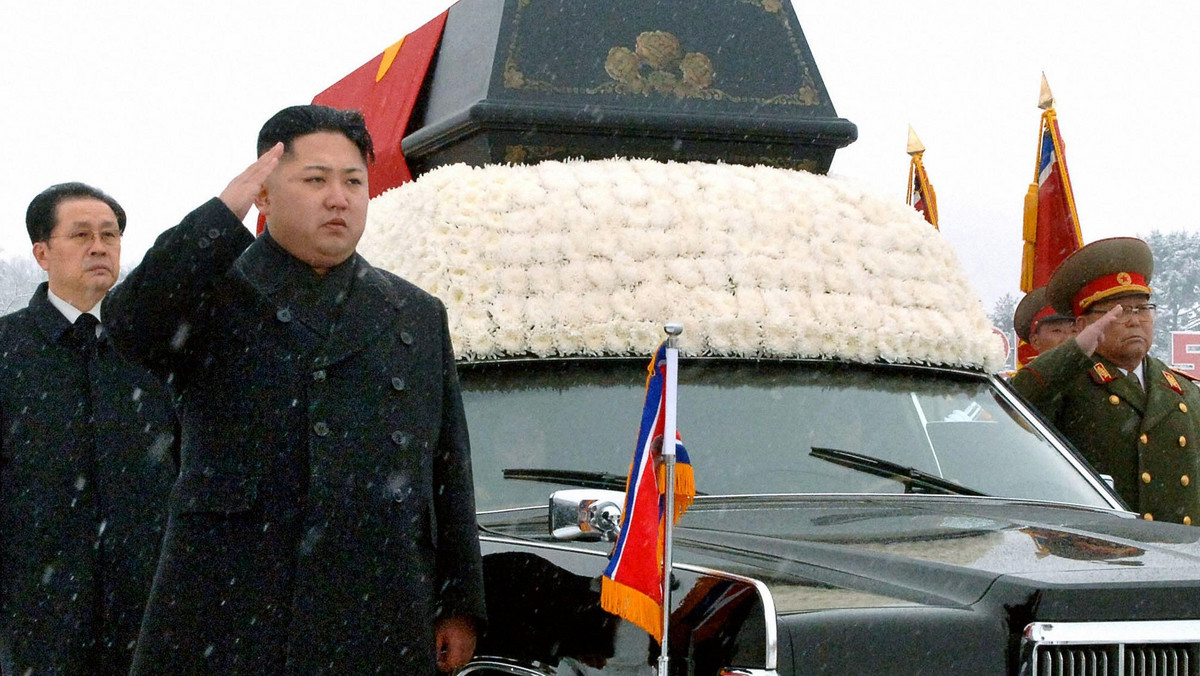 Korea Północna nie zmieni swojej polityki pod kierownictwem nowego przywódcy Kim Dzong Una - poinformowały władze w Phenianie w oświadczeniu przekazanym przez oficjalną agencję prasową KCNA.