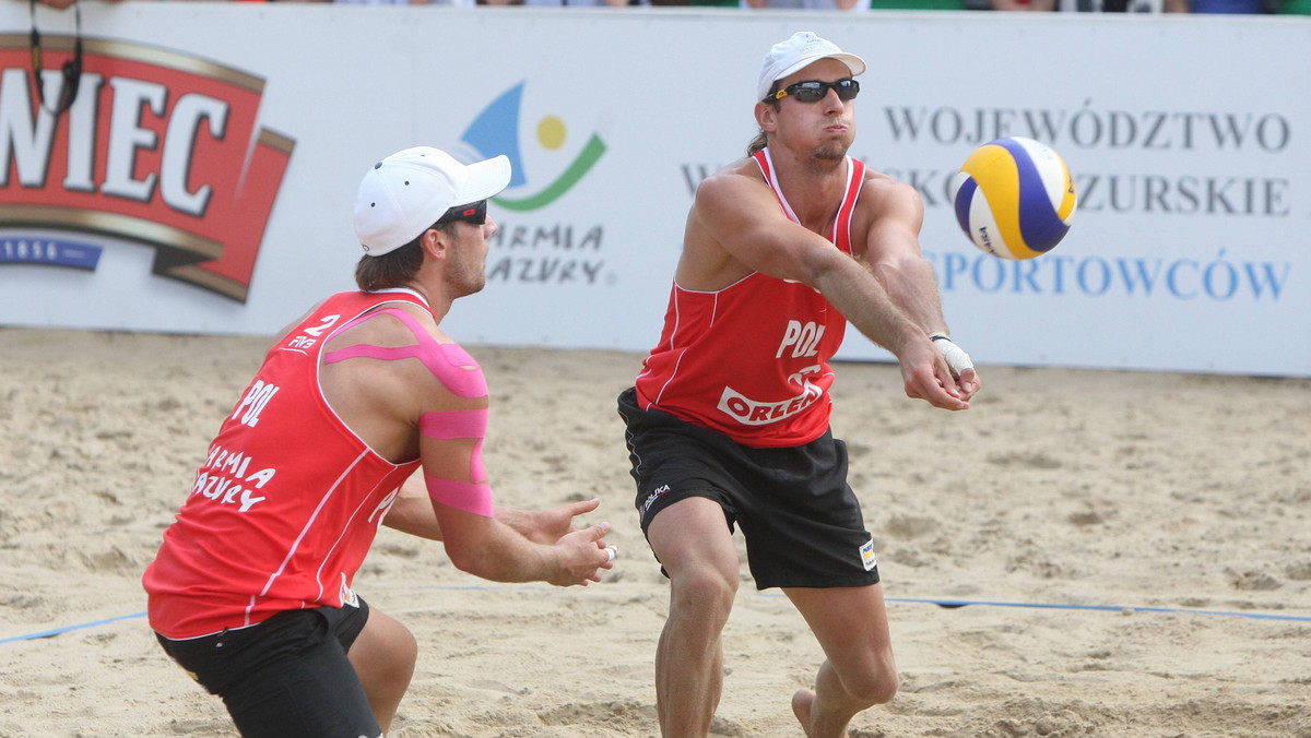 W swoim pierwszym meczu siatkówki plażowej podczas igrzysk olimpijskich w Londynie, Grzegorz Fijałek i Mariusz Prudel ulegli łotewskiej parze Aleksandrs Samoilovs, Ruslans Sorokins 1:2 (21:12, 15:21, 12:15).