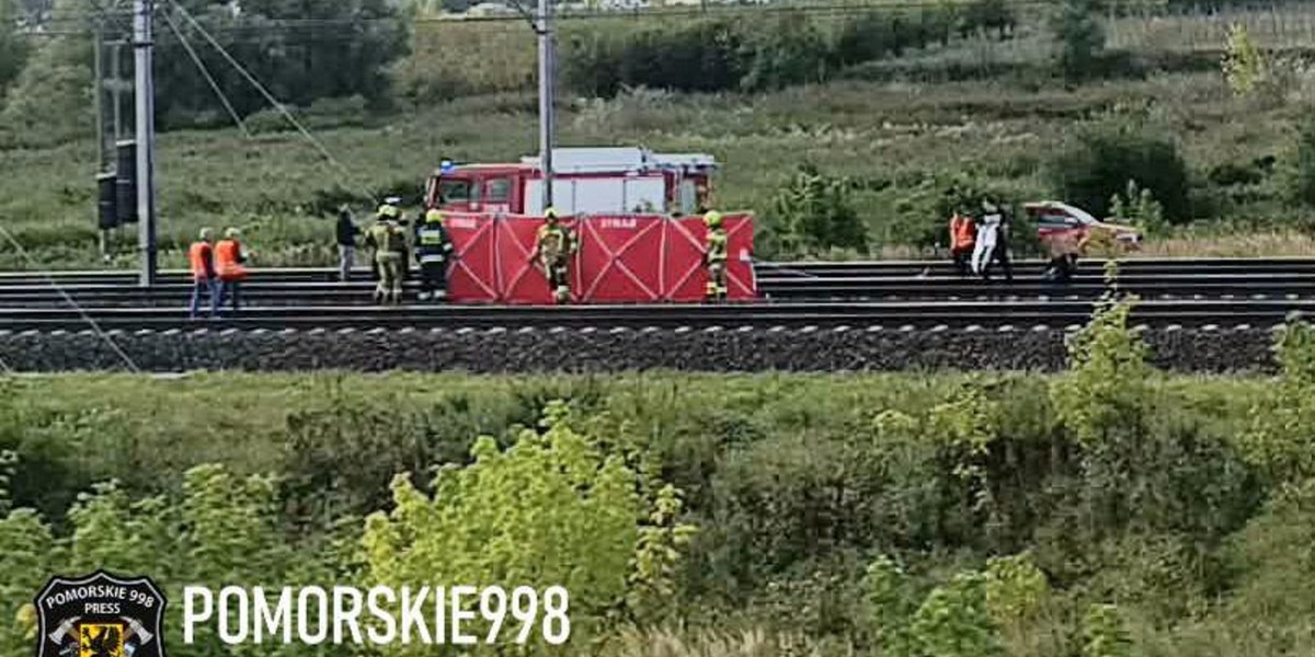 Tragedia na torach w Pszczółce pod Gdańskiem. Nie żyje dziecko.