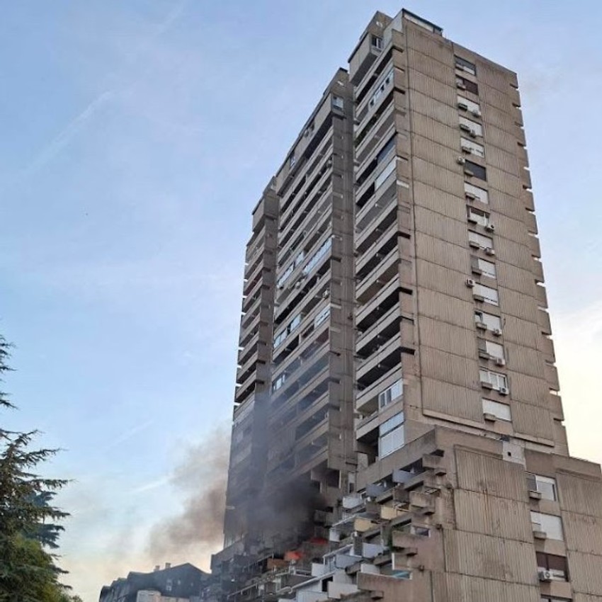 Požar u soliteru u Vojvode Stepe u Beogradu