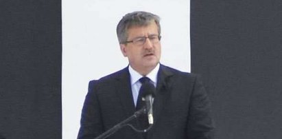 Komorowski chwali Rosjan i pociesza Kaczyńskich