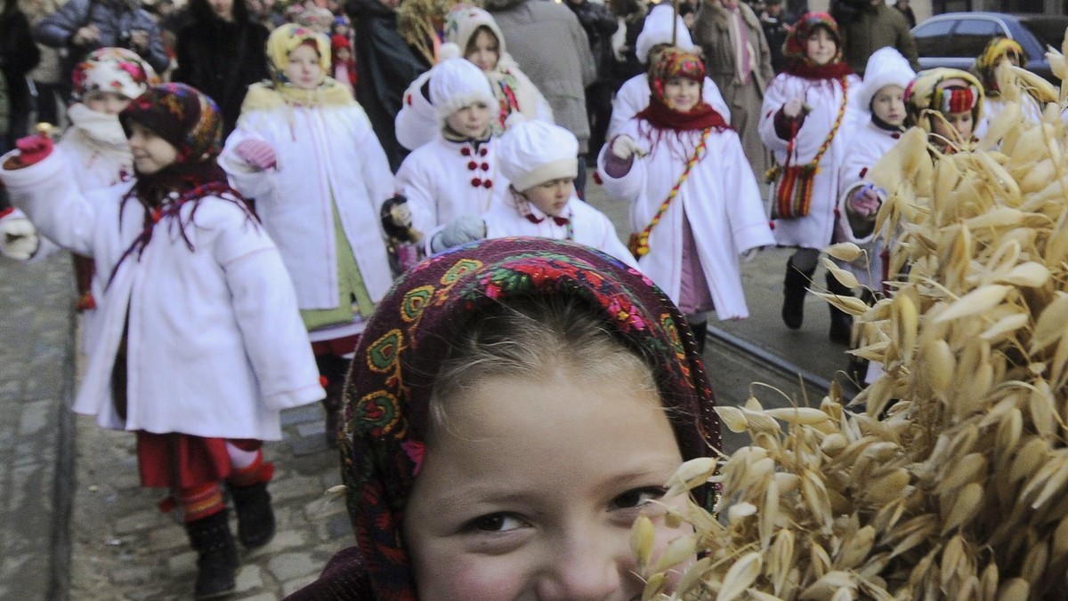 Ukraina dokonuje postępów w dążeniu do integracji z Unią Europejską; mam nadzieję, że jeszcze w tym roku parafuje z Brukselą umowę stowarzyszeniową - oświadczył w Kijowie polski eurodeputowany Paweł Zalewski (PO).