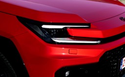 polacy kupili 4000 aut w ciemno. japoński silnik 6. generacji hitem