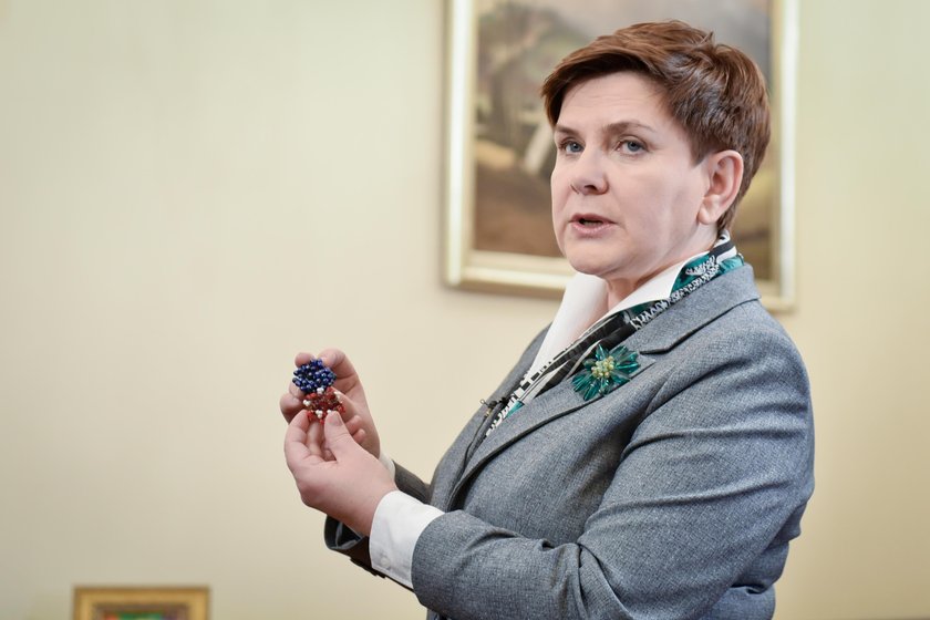 Premier Beata Szydło i broszki