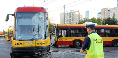 Zderzenie autobusu z tramwajem w Warszawie w tym samym miejscu