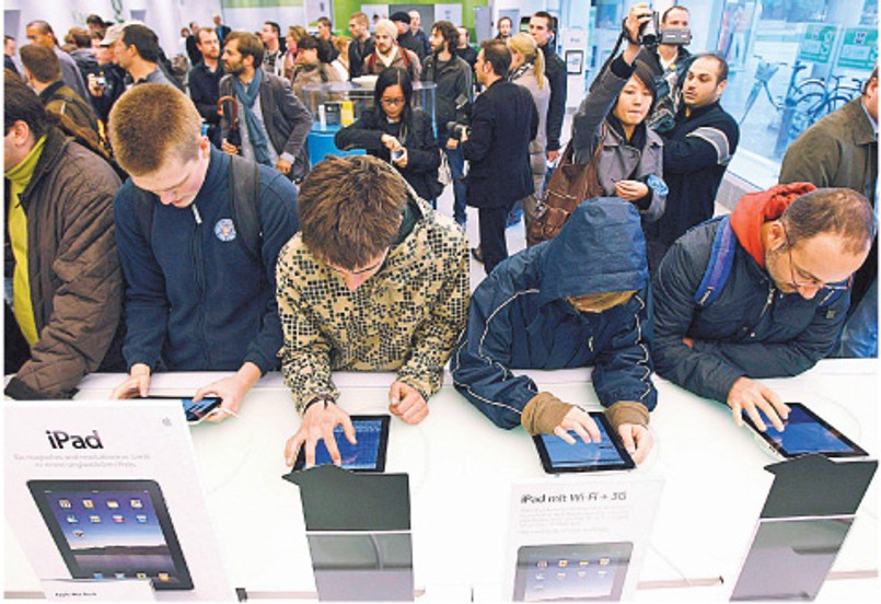 Sprzedaż iPada w sklepie Apple’a w Berlinie Fot. Reuters/Forum