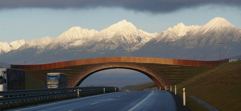 Opłaty za przejazd autostradami i drogami szybkiego ruchu na Słowacji w roku 2016