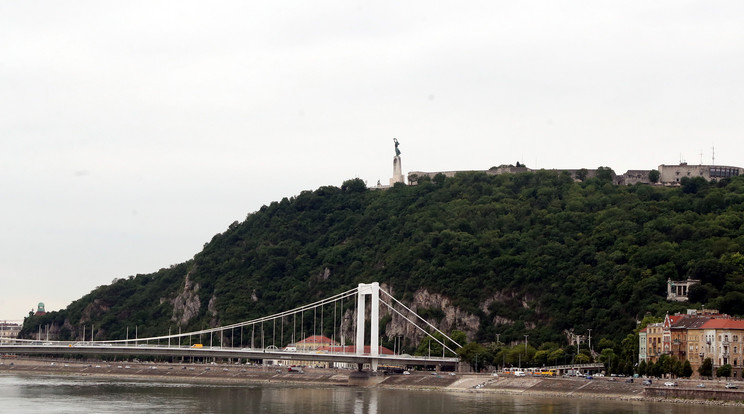 A Gellért-hegy Budapest egyik legszebb turistalátványossága / Fotó: Pozsonyi Zita