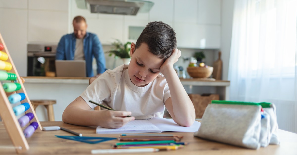 Wracają prace domowe? Ministerstwo Edukacji szykuje zwrot akcji