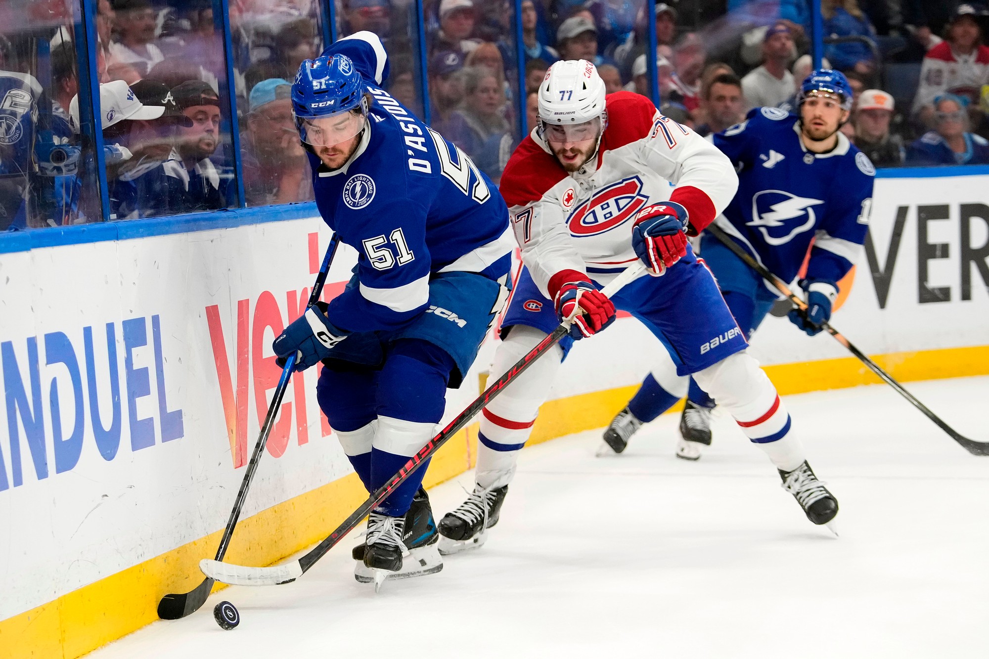 Zápas play-off NHL: Tampa Bay Lightning - Montreal Canadiens. 