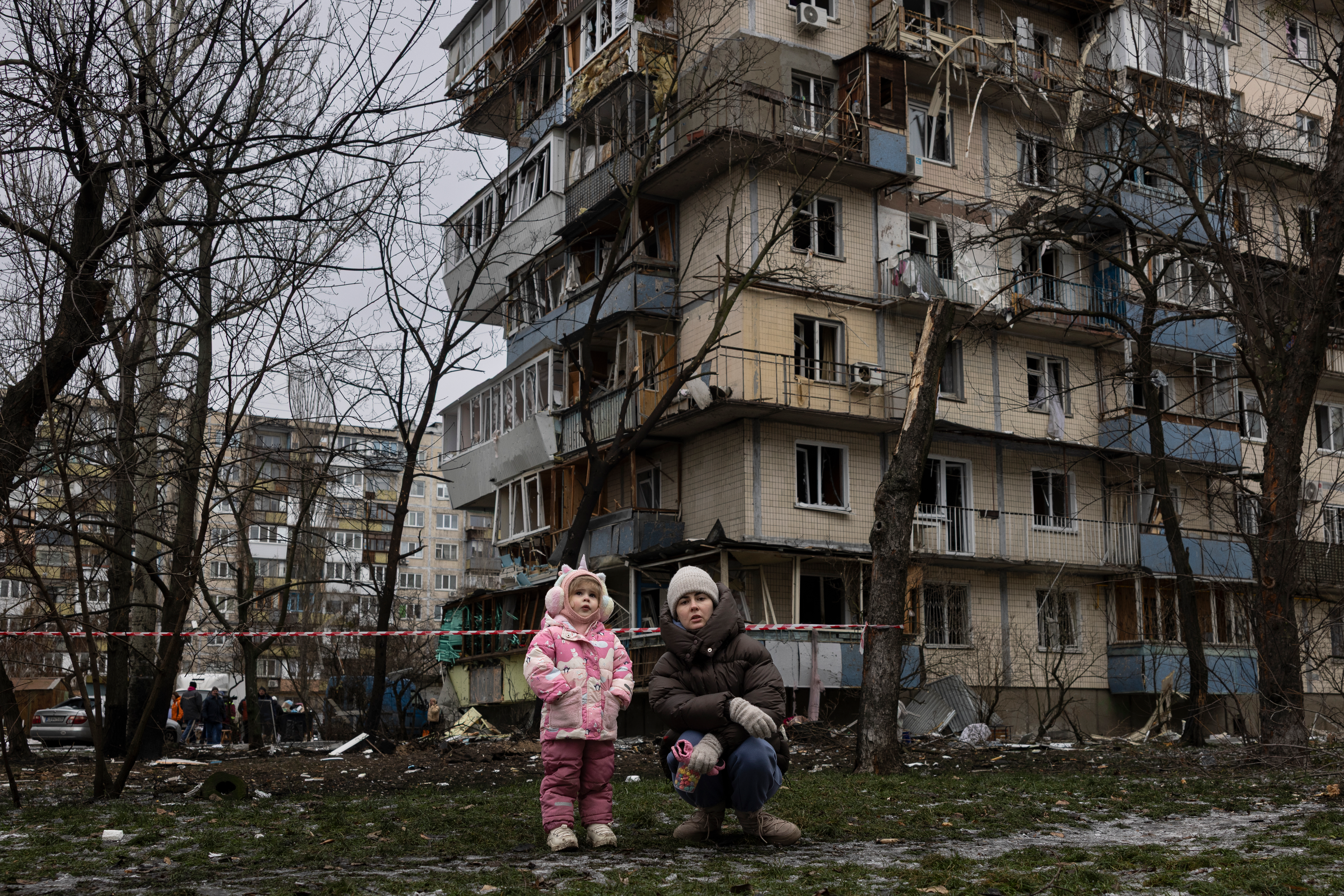 Avant le sommet de Paris : deux morts dans des frappes russes sur Kyiv