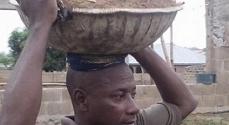 Kayode Odeyemi, lecturer turned labourer