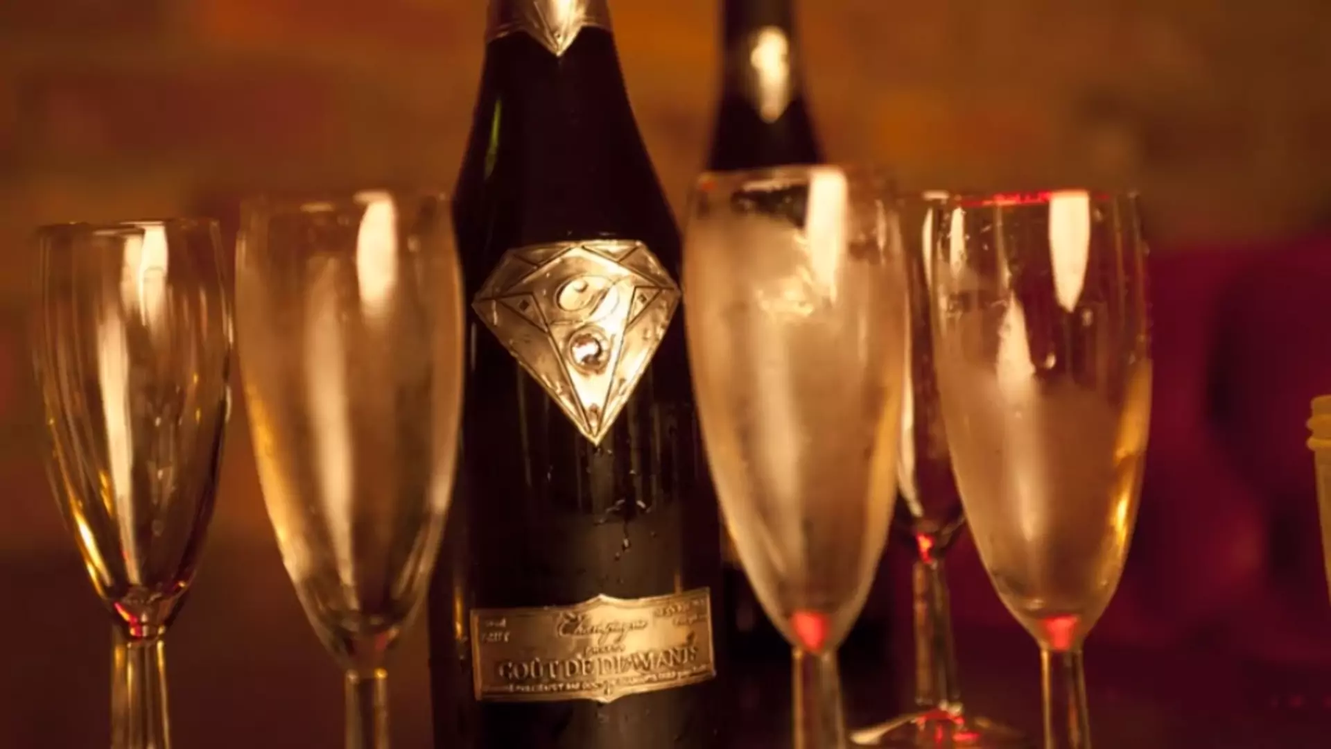 Nie uwierzysz, ile kosztuje najdroższy szampan na świecie. Można by za niego żyć jak król!