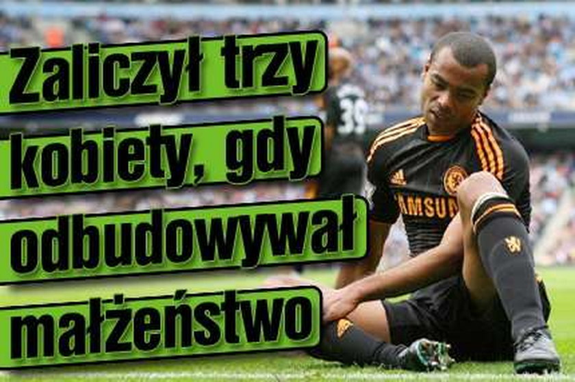 Zaliczył trzy kobiety, gdy odbudowywał małżeństwo