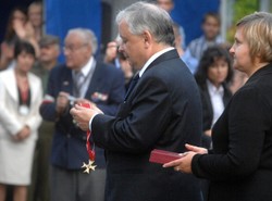 Prezydent zlustruje kandydatów do orderów