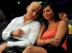 Dziewczyna Artura Szpilki na castingu do "Must be the music"