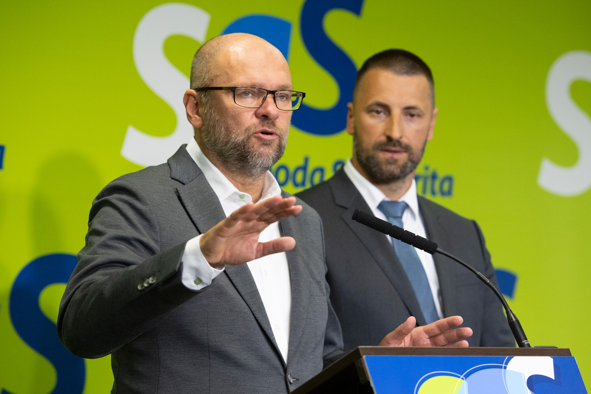 Richard Sulík a predseda Výboru NR SR pre financie a rozpočet Marián Viskupič.
