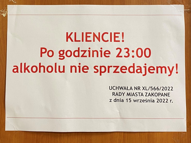 Informacja zamieszczona w sklepie w Zakopanem