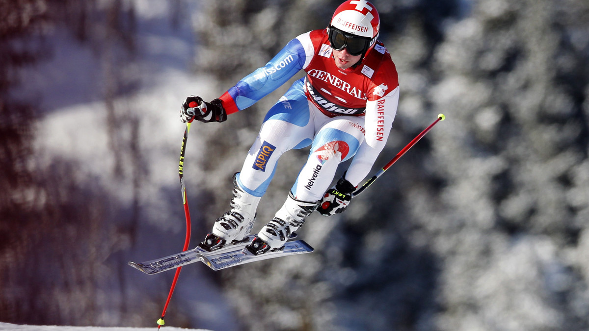 Beat Feuz nieoczekiwanie wygrał w piątek zjazd alpejskiego Pucharu Świata w norweskim Kvitfjell. Szwajcar, który przed miesiącem obchodził 23. urodziny, odniósł pierwsze zwycięstwo w tym cyklu, a wcześniej nigdy jeszcze nie znalazł się w nim na podium.