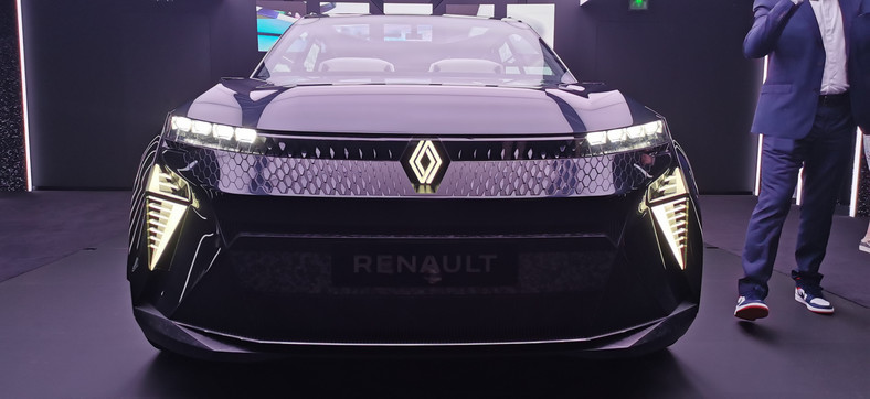 Renault Scenic Vision — farba ze smogu