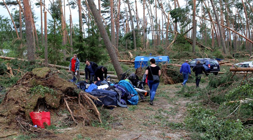 Tragedia po tornado w Suszku. Sąd Okręgowy w Łodzi zdecyduje, czy proces w sprawie śmierci harcerek powinien się toczyć od nowa