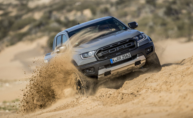 Ford Ranger Raptor to Rambo wśród samochodów. Sprawdziliśmy, niezniszczalna terenówka wjeżdża do Polski