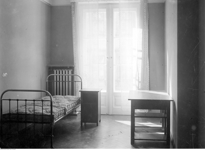 Pokój w hotelu poselskim